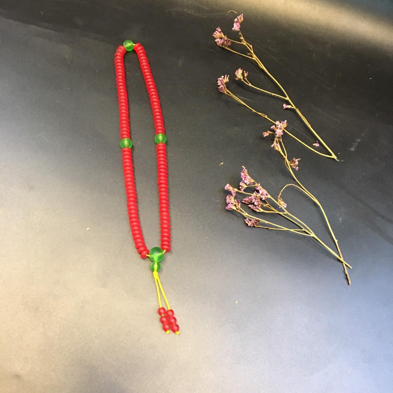 CHUỖI LƯU LY HẠT DẸP