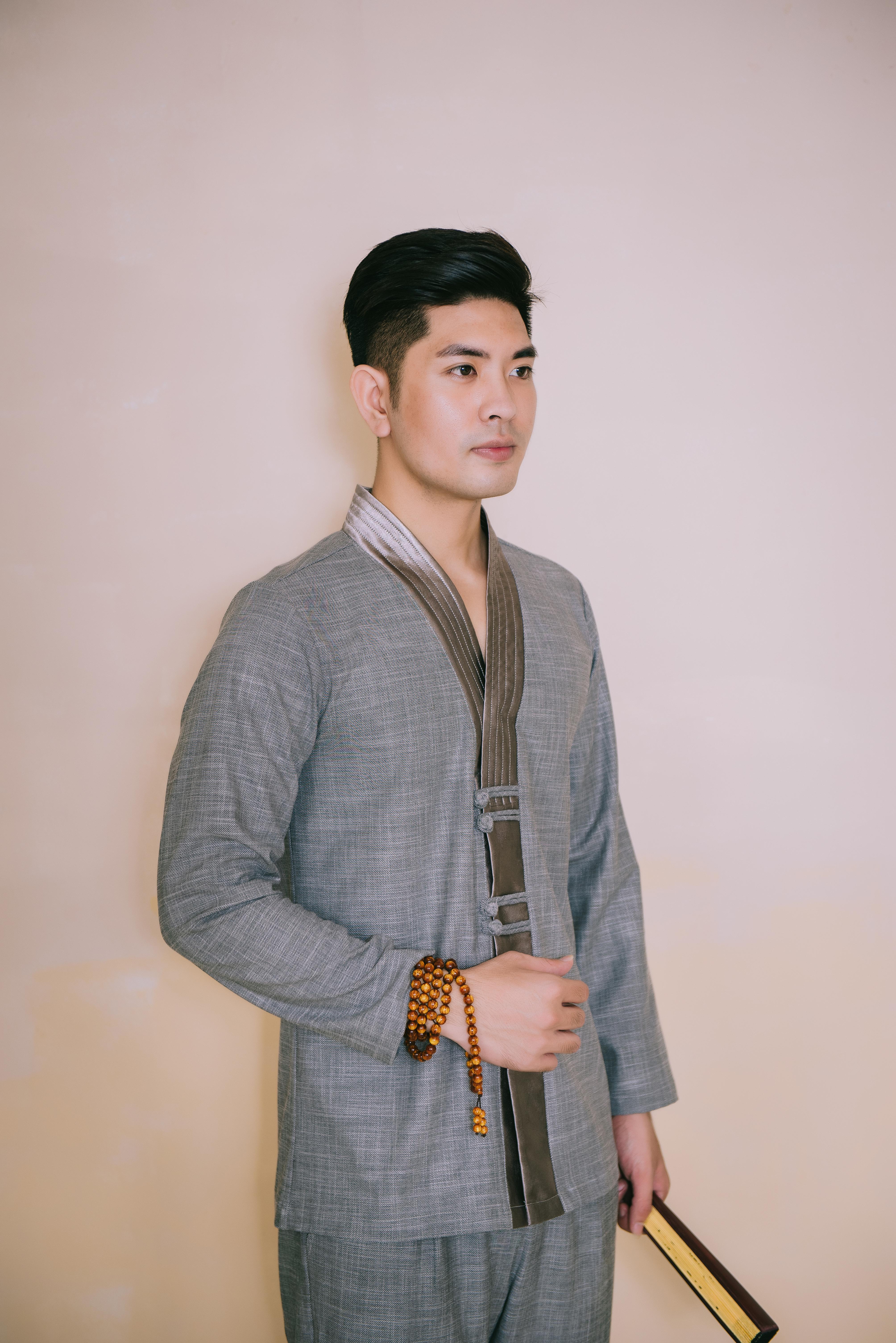 Y Phục Nam 2