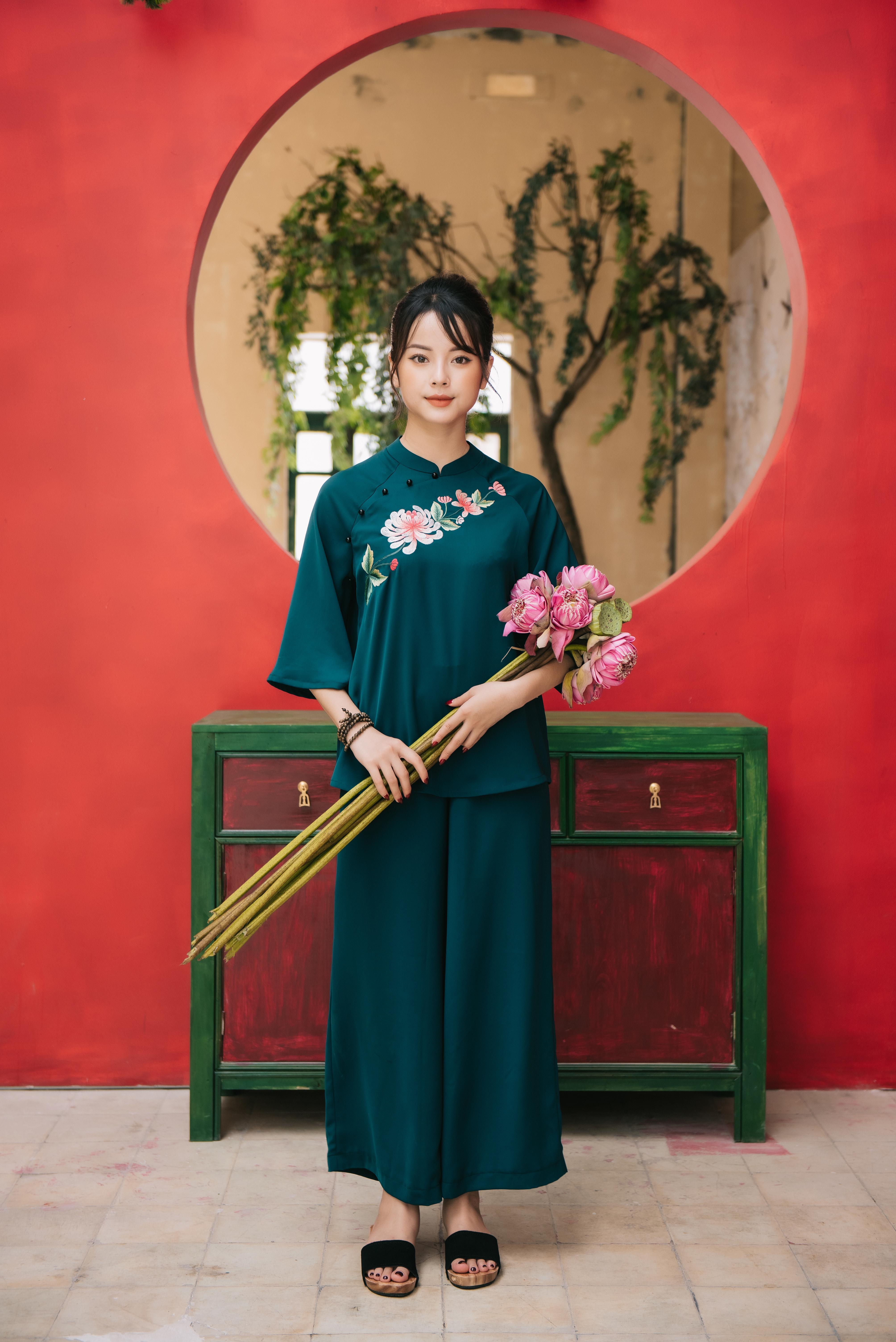 Y Phục Nữ 9