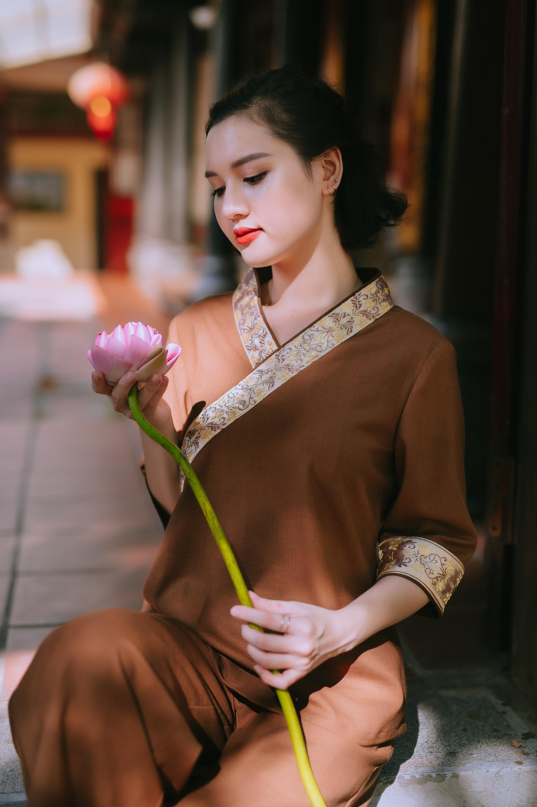 Y Phục Nữ 8