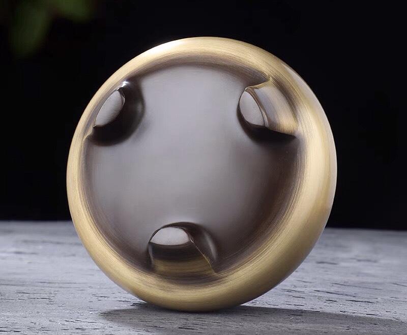 LƯ XÔNG TRẦM ĐỒNG VẼ MÀU
