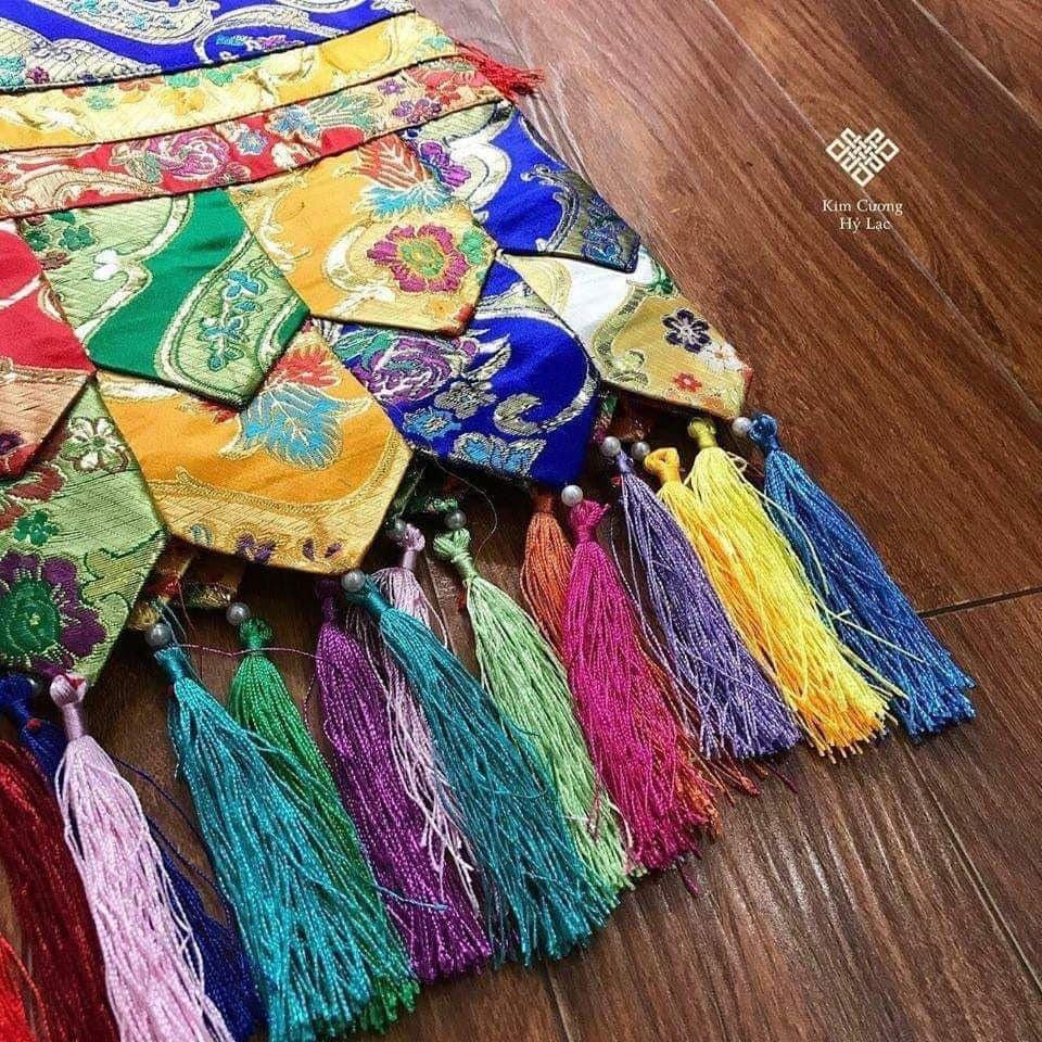 RÈM QUÂY BÀN THỜ, CHÂN TƯỜNG PHÒNG THỜ - (Dài 5m x 30cm / Dài 5m x 35cm)