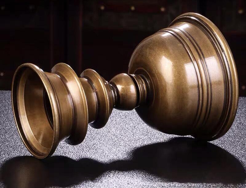CHÂN ĐÈN ĐỒNG