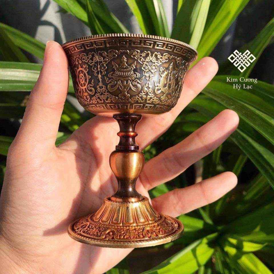 CHÂN ĐÈN ĐỒNG 8 CÁT TƯỜNG