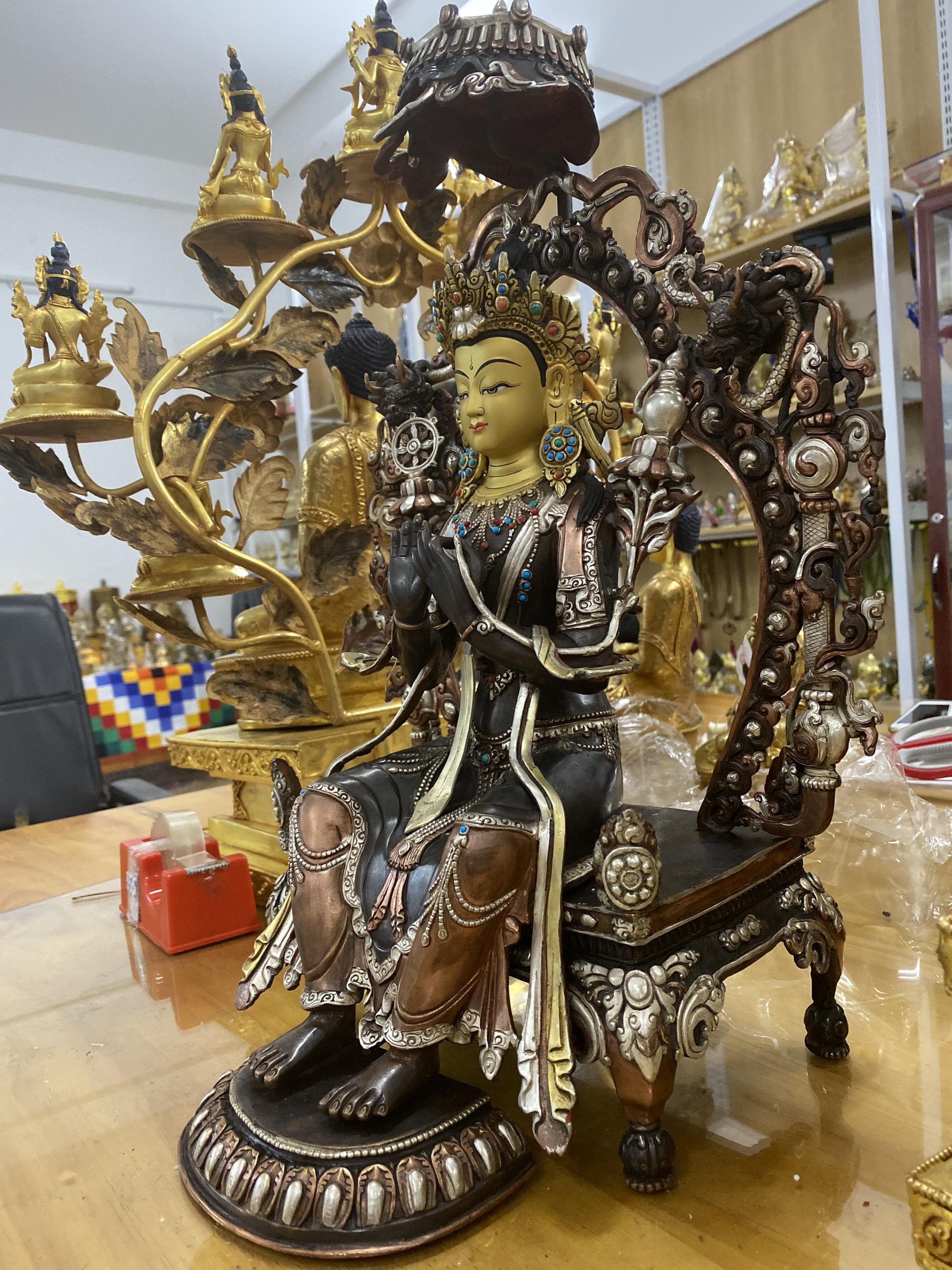 TÔN TƯỢNG PHẬT DI LẶC NEPAL 43CM
