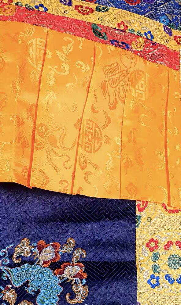 RÈM CỬA PHÒNG THỜ BIỂU TƯỢNG KALACHAKRA VÀ BÁT CÁT TƯỜNG HỢP NHẤT - (180 x 90cm/ 185x95cm)