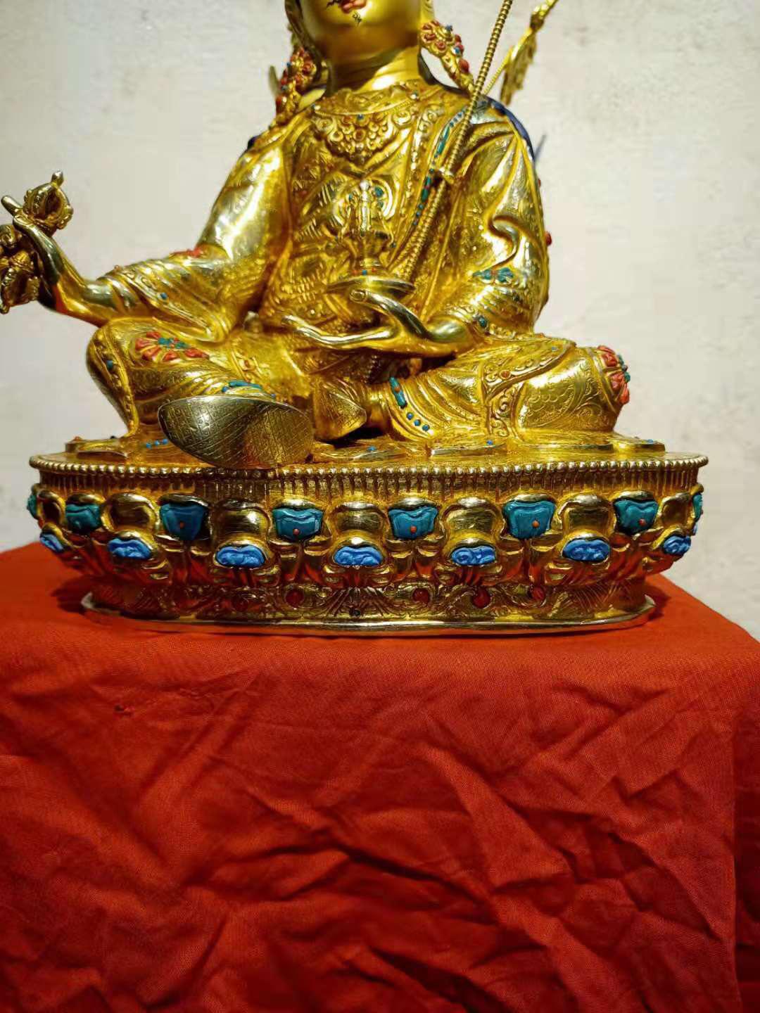 TÔN TƯỢNG ĐỨC LIÊN HOA SANH 33 CM