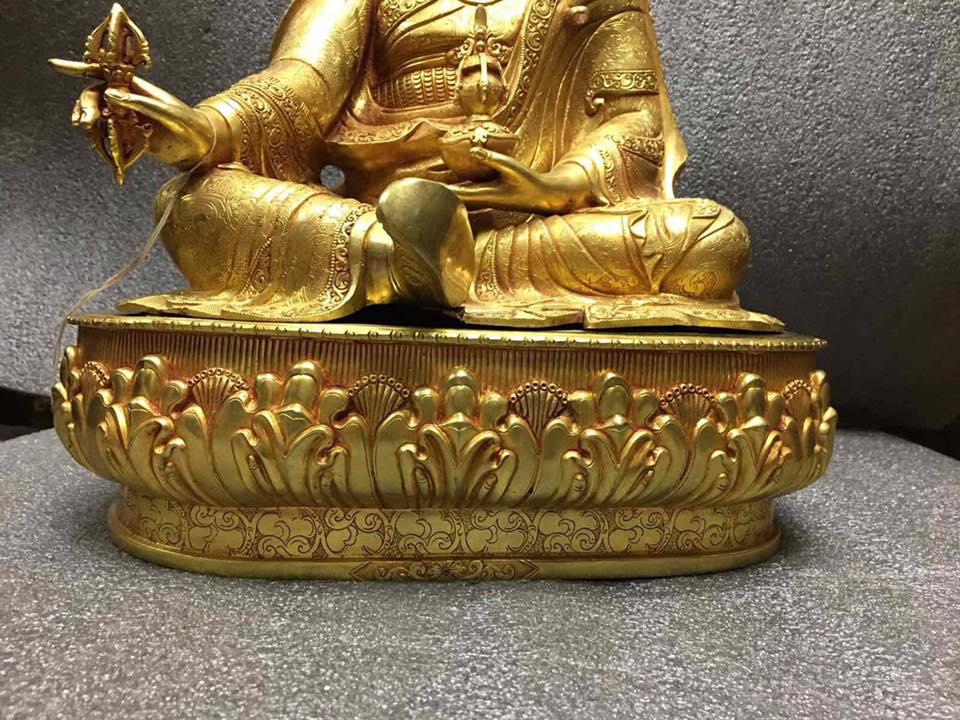TÔN TƯỢNG ĐỨC LIÊN HOA SANH 54CM
