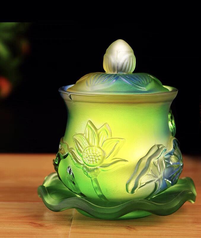 CHÉN CÚNG DƯỜNG NƯỚC HOA SEN CÓ NẮP