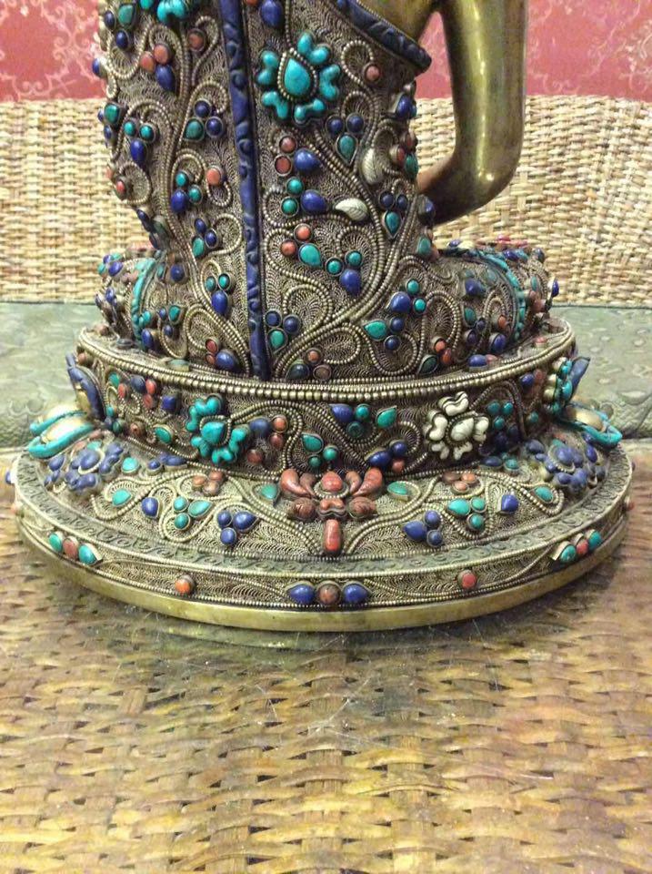 TÔN TƯỢNG ĐỨC A DI ĐÀ ĐỒNG MẠ VÀNG CẨN ĐÁ QUÝ CAO CẤP - NEPAL - 44CM