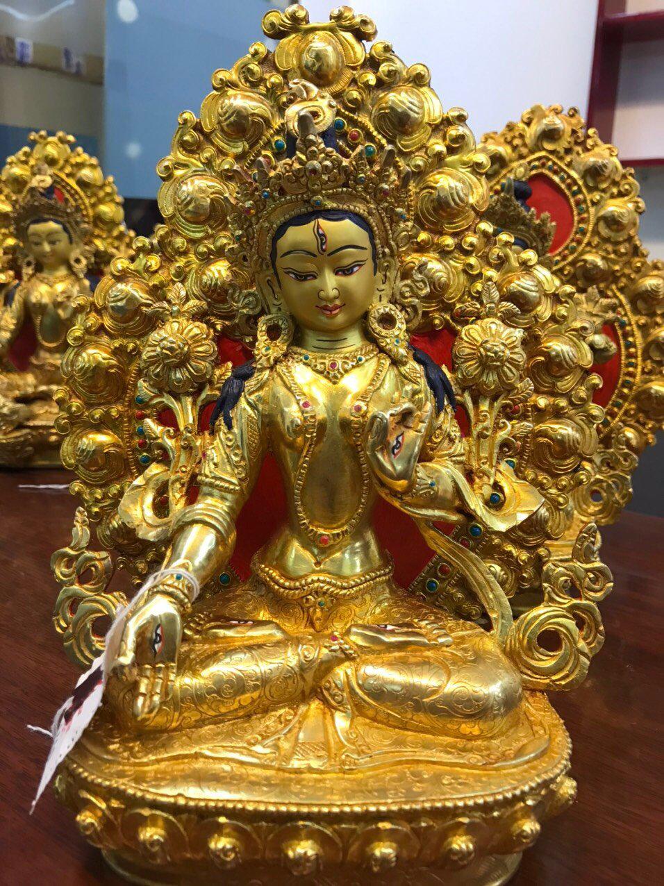TÔN TƯỢNG TARA TRẮNG 25 CM NEPAL
