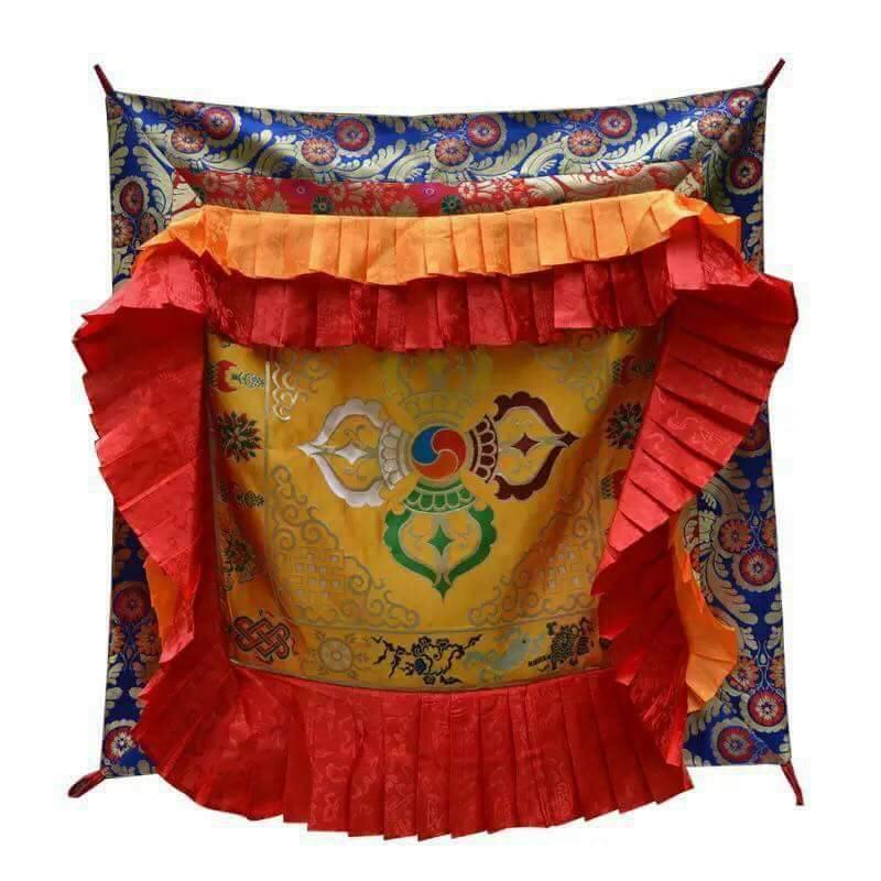 LỌNG VUÔNG BIỂU TƯỢNG CHÀY KIM CƯƠNG ĐÔI VẢI GẤM - 1m x 1m