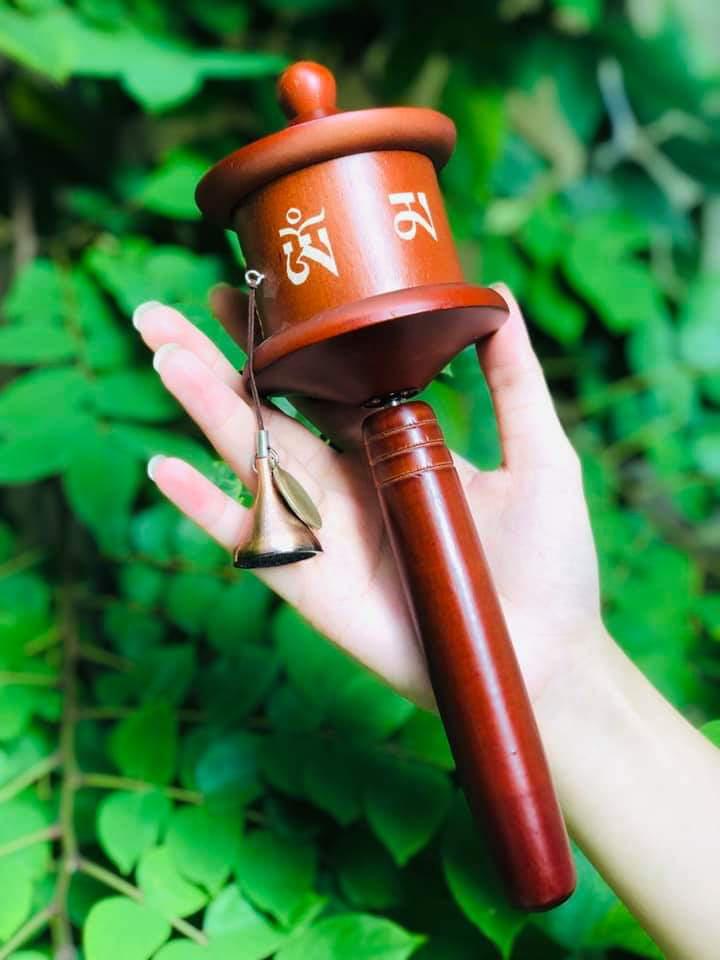 KINH LUÂN QUAY TAY GỖ BẠCH DƯƠNG