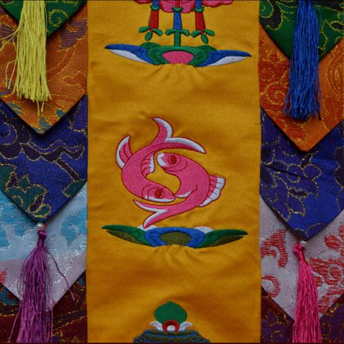 PHƯỚN GẤM LỤA BÁT CÁT TƯỜNG - 150cm x 25cm