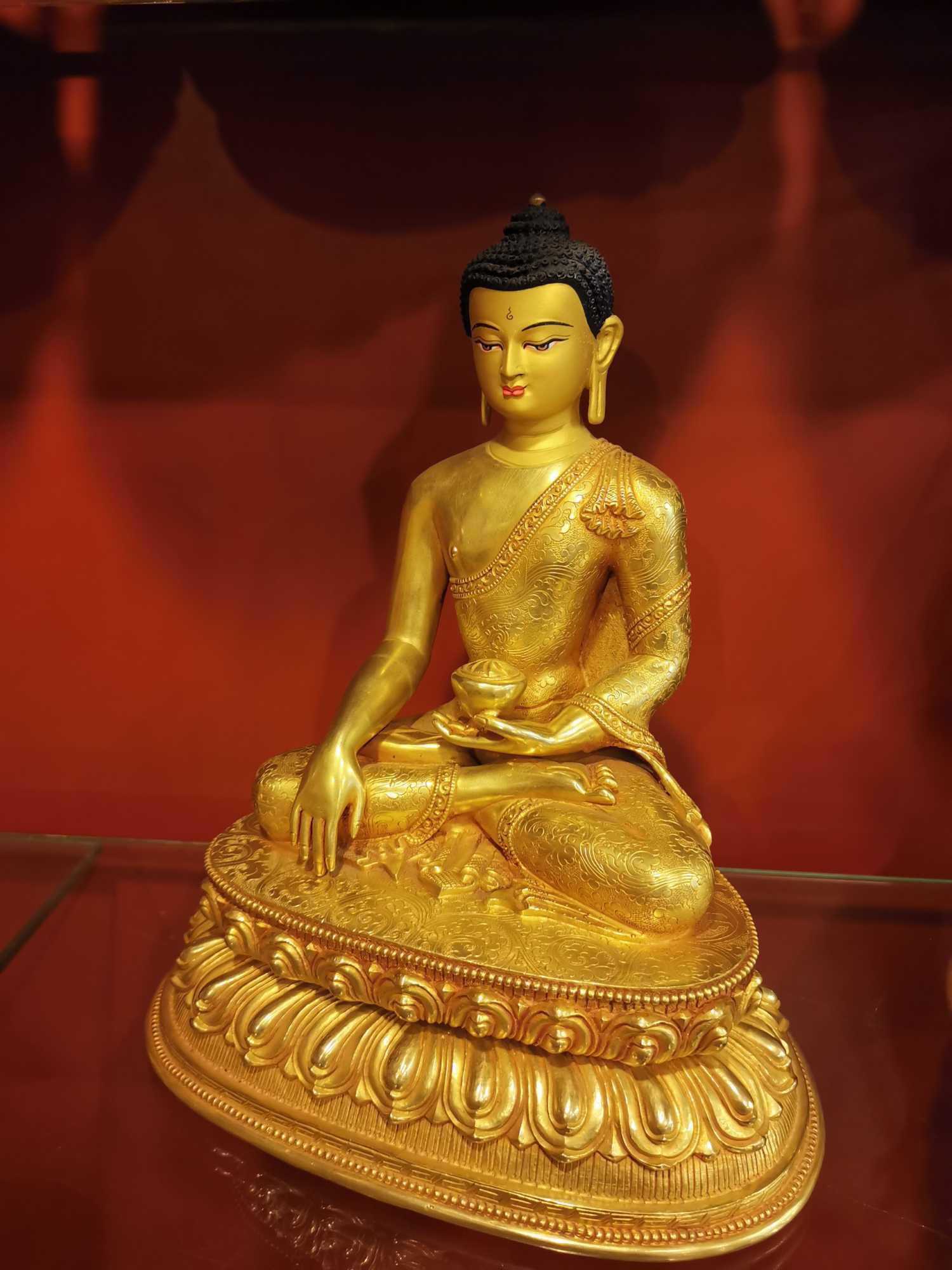 TÔN TƯỢNG THÍCH CA MÂU NI NEPAL CAO CẤP 27CM