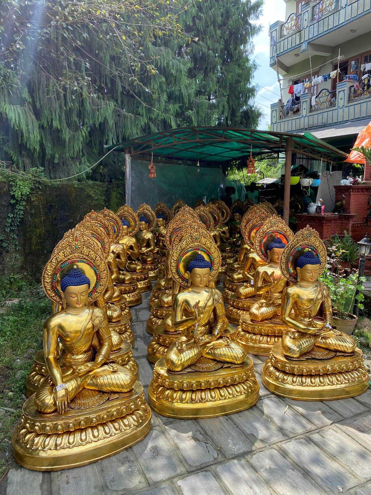 TÔN TƯỢNG THÍCH CA MÂU NI NEPAL CAO CẤP 150CM