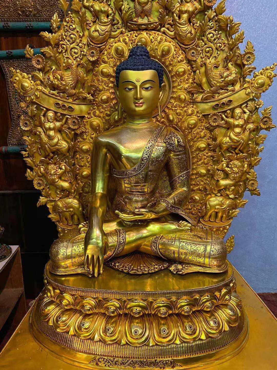 TÔN TƯỢNG THÍCH CA MÂU NI CAO CẤP NEPAL 137CM