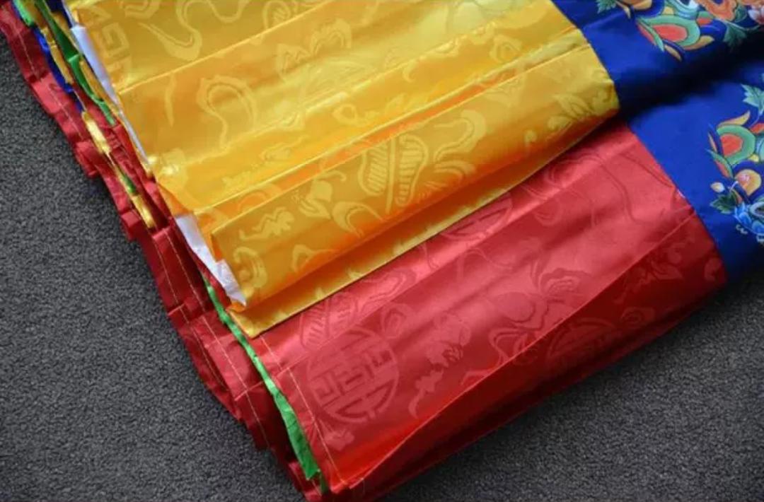 RÈM QUÂY BÀN THỜ, CHÂN TƯỜNG PHÒNG THỜ HÌNH 21 VỊ TARA - DÀI 5M, NGANG 40CM