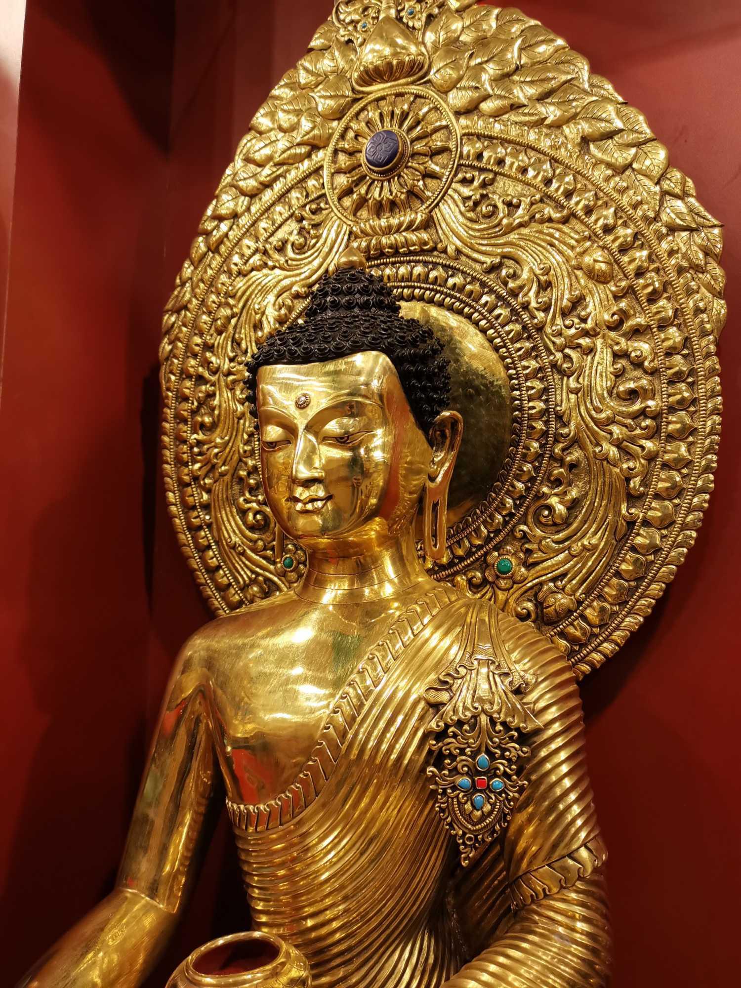 TÔN TƯỢNG THÍCH CA MÂU NI NEPAL CAO CẤP 93CM