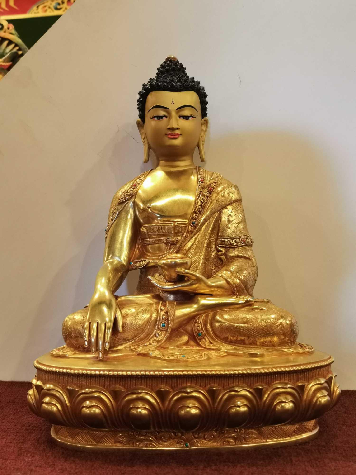 TÔN TƯỢNG THÍCH CA MÂU NI NEPAL MẠ VÀNG CAO CẤP 33CM