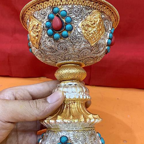 CHÂN ĐÈN NẠM BẠC CẨN ĐÁ NEPAL