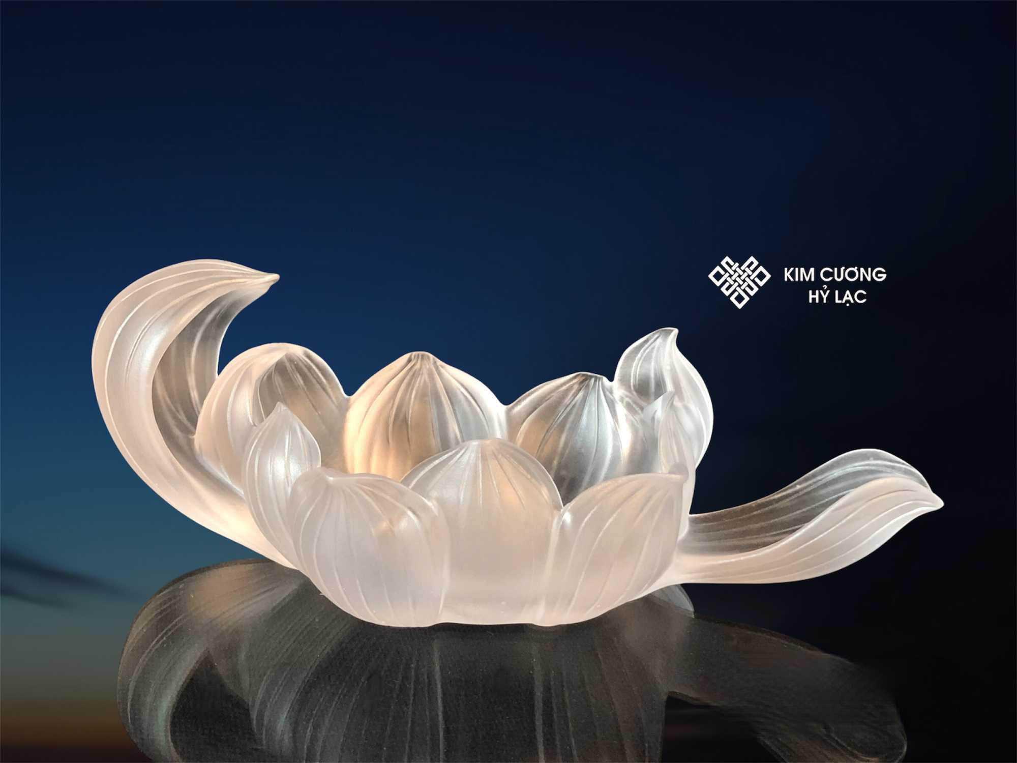 TARA TRẮNG LƯU LY 12CM