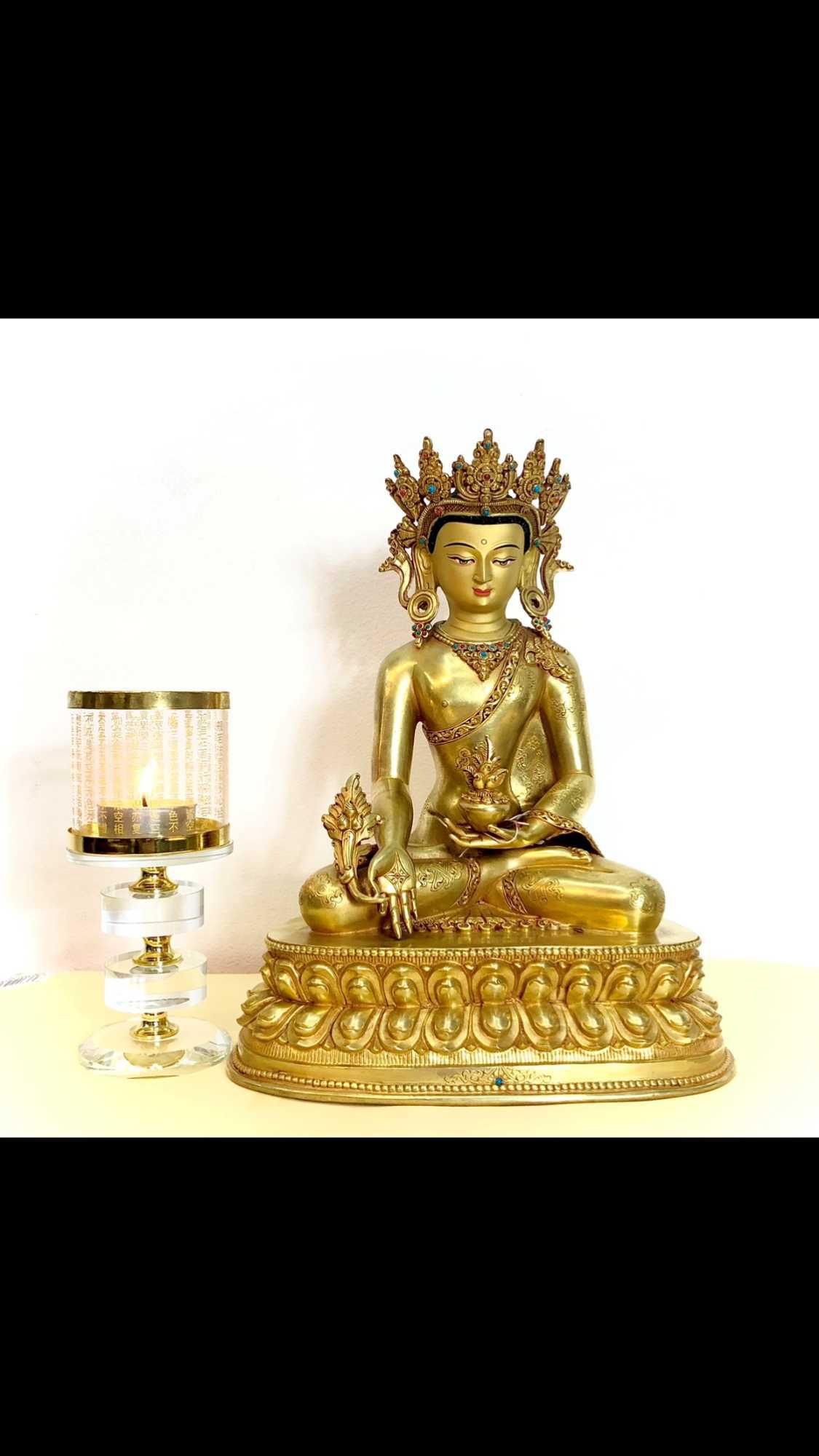 TÔN TƯỢNG ĐỨC PHẬT DƯỢC SƯ MẠ VÀNG CAO CẤP NEPAL 26CM