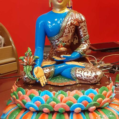 TÔN TƯỢNG ĐỨC PHẬT DƯỢC SƯ VẼ MÀU NEPAL 29CM