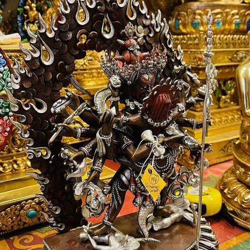 TÔN TƯỢNG ĐỨC PHẬT KIM CƯƠNG THỜI LUÂN 33CM