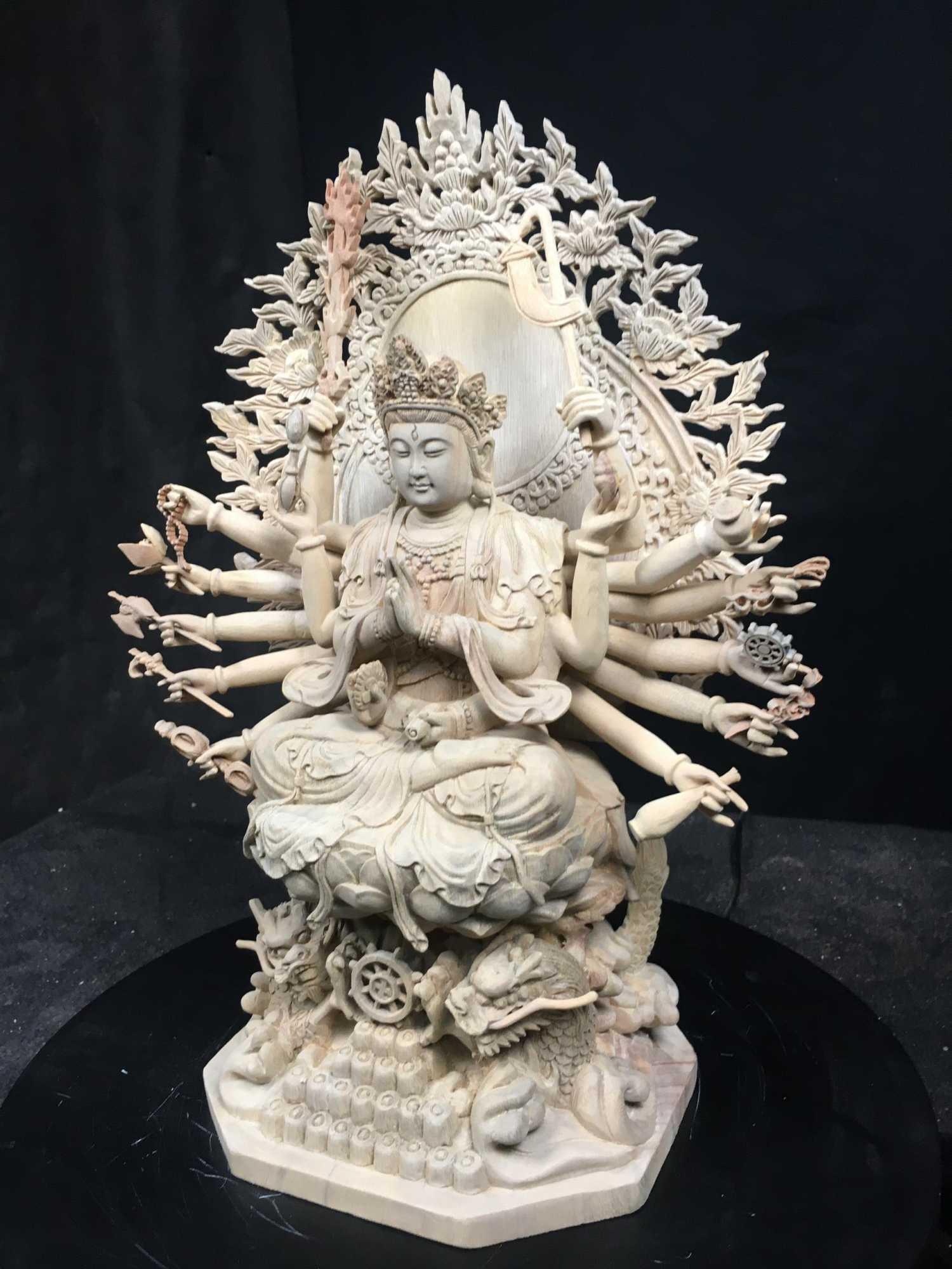 TÔN TƯỢNG ĐỨC CHUẨN ĐỀ PHẬT MẪU GỖ XÁ XỊ 42CM