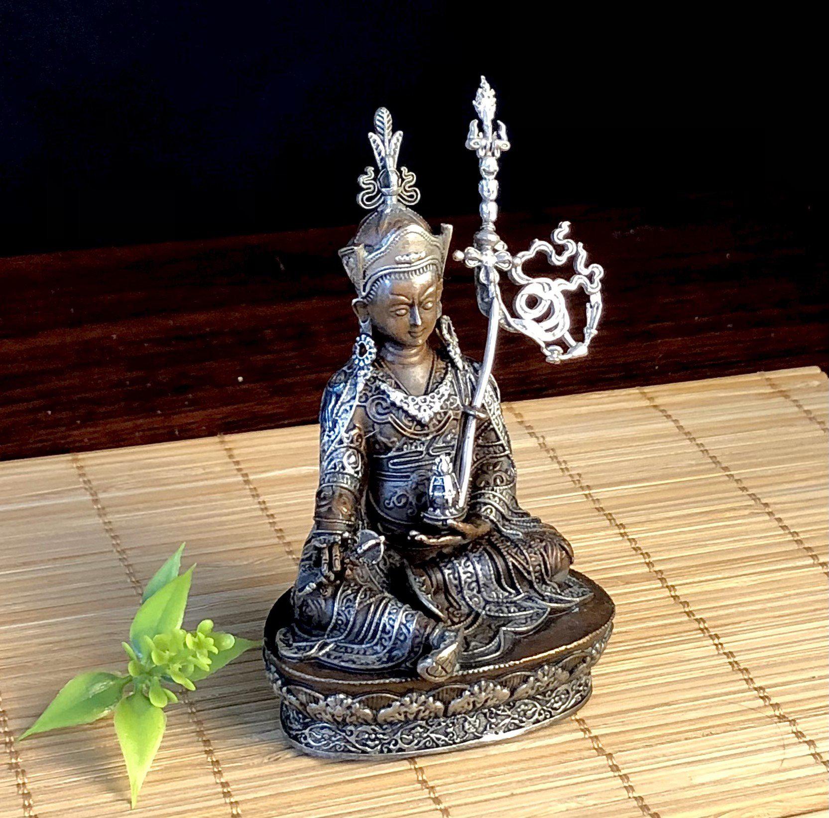 TÔN TƯỢNG LIÊN HOA SANH-ĐỒNG MẠ BẠC 9CM