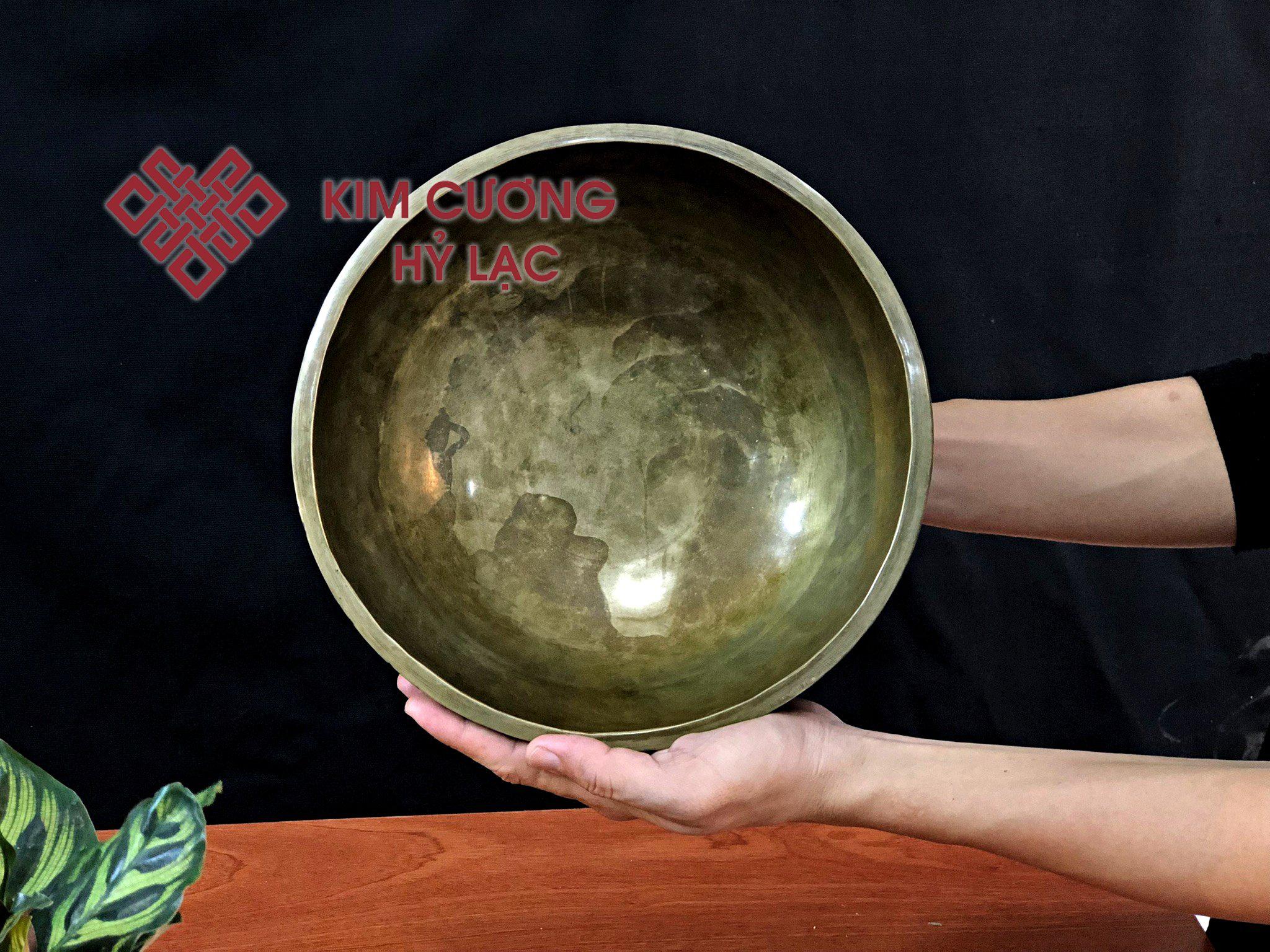 CHUÔNG XOAY HOA VĂN KHẮC NỔI 25CM