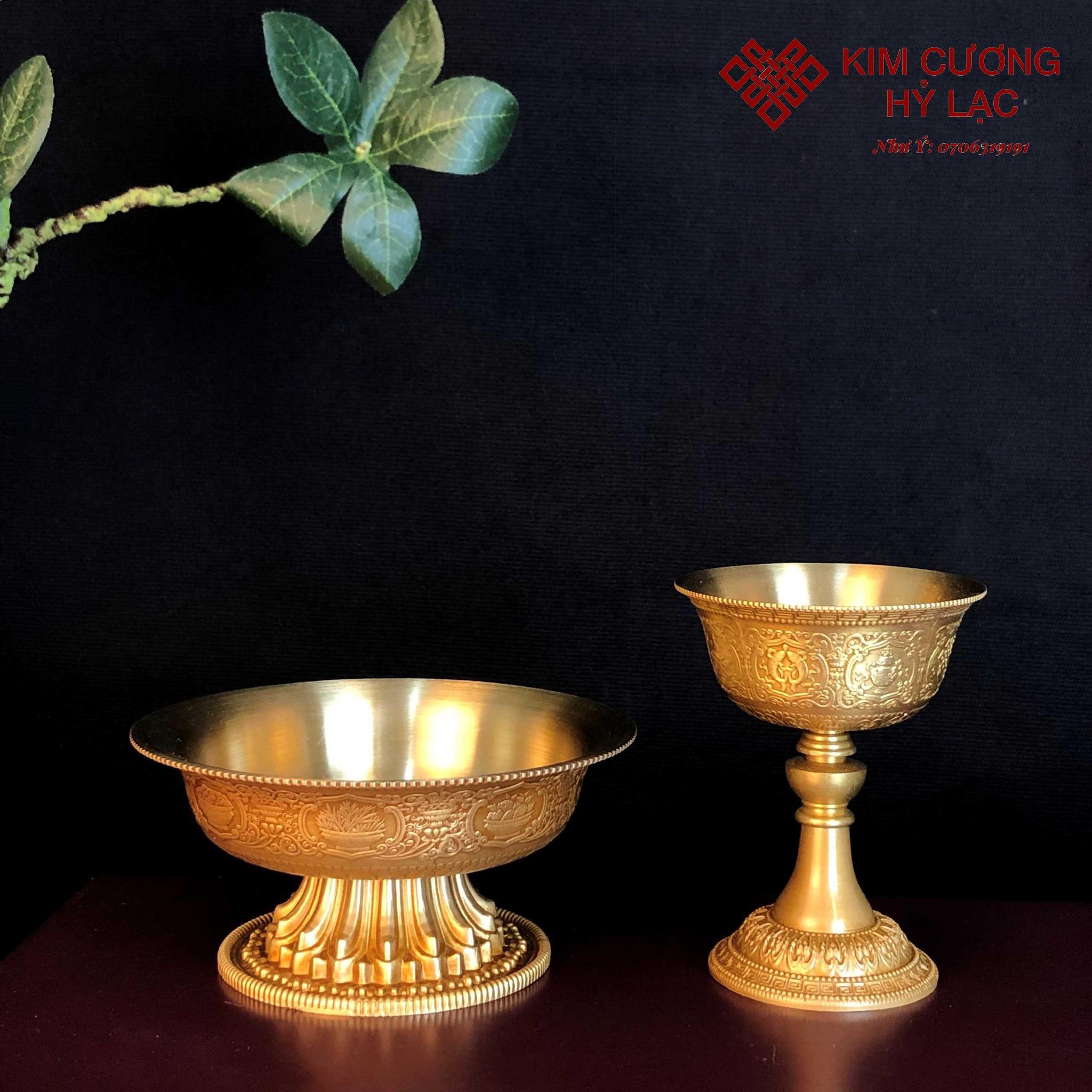 Bộ cúng hộ pháp đồng mạ vàng khắc bát cát tường