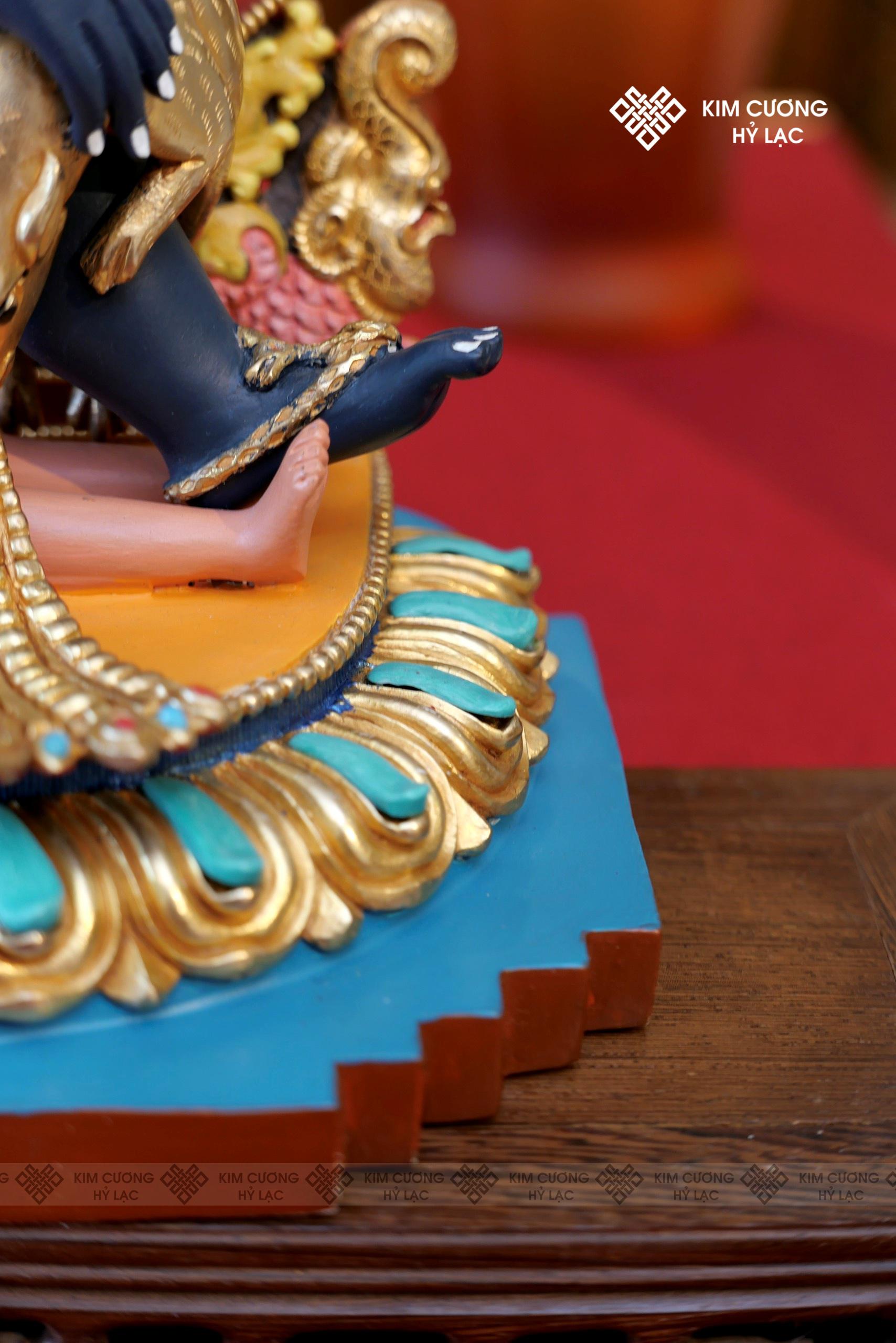 TÔN TƯỢNG HẮC THẦN TÀI NEPAL ĐỒNG MẠ VÀNG HÀO QUANG 36CM