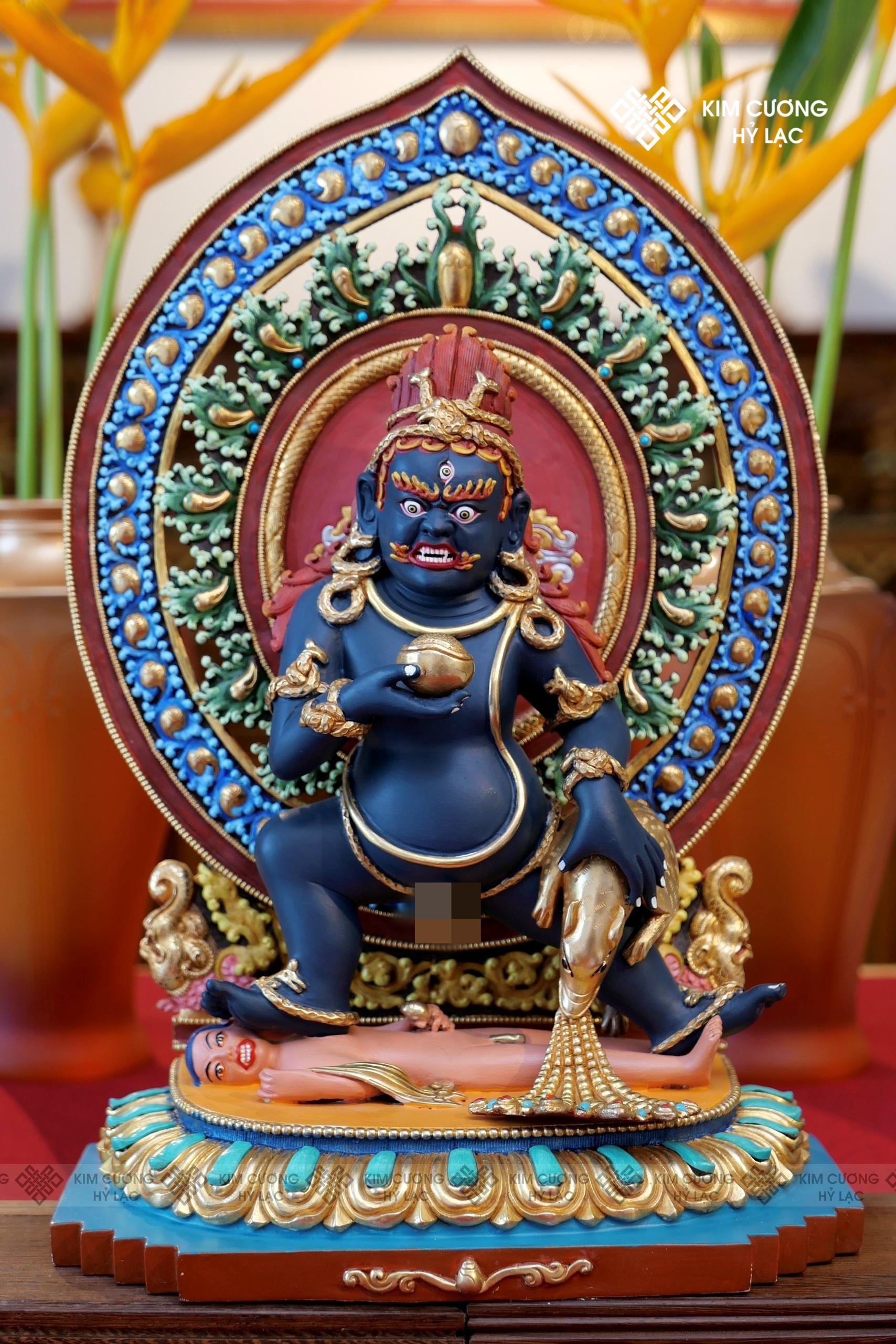 TÔN TƯỢNG HẮC THẦN TÀI NEPAL ĐỒNG MẠ VÀNG HÀO QUANG 36CM