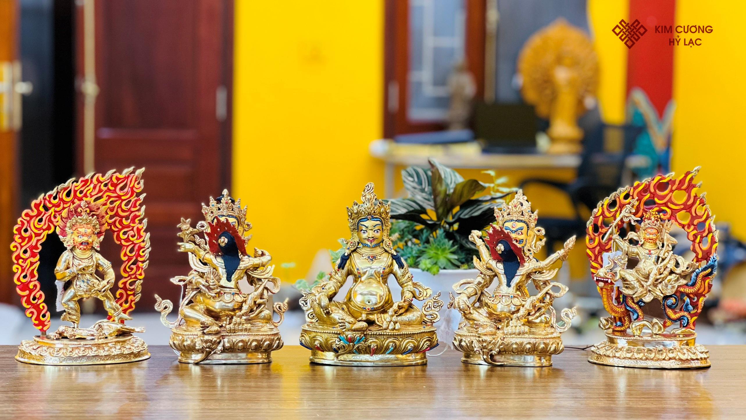 TÔN TƯỢNG BẠCH THẦN TÀI NEPAL ĐỒNG 25CM
