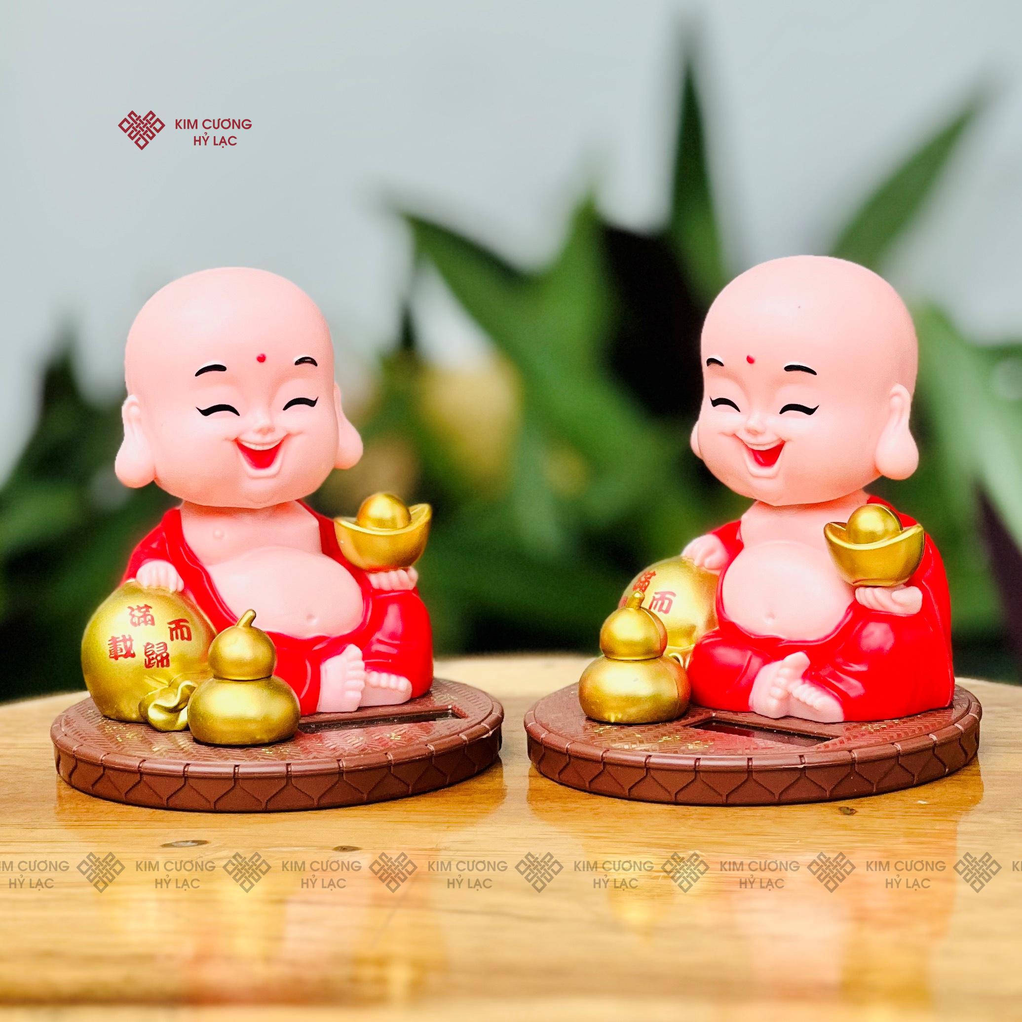 TÔN TƯỢNG DI LẶC ÔM THỎI VÀNG GẬT GÙ 8CM