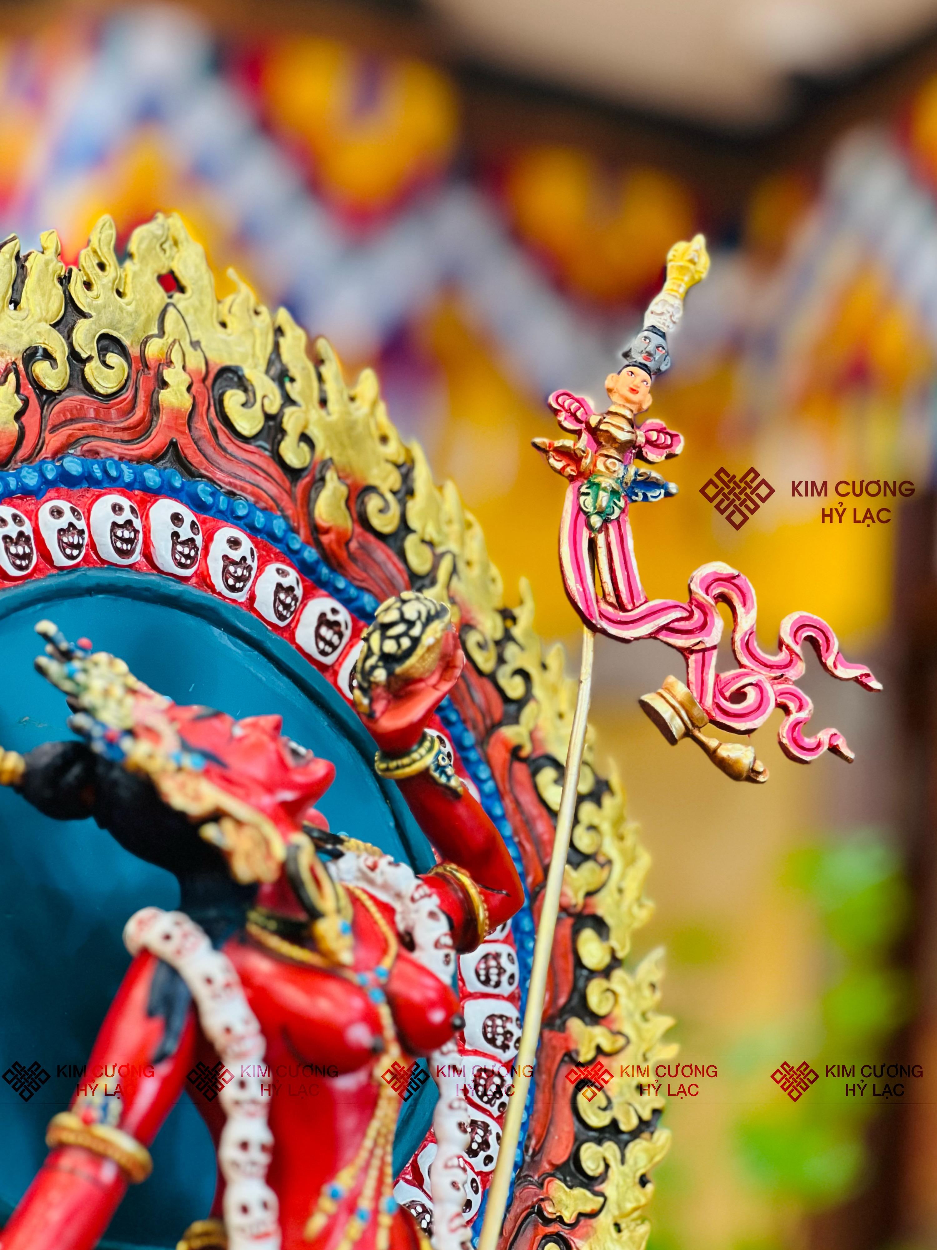 TÔN TƯỢNG DU GIÀ THÁNH NỮ DAKINI NEPAL ĐỒNG VẼ MÀU HÀO QUANG 43CM
