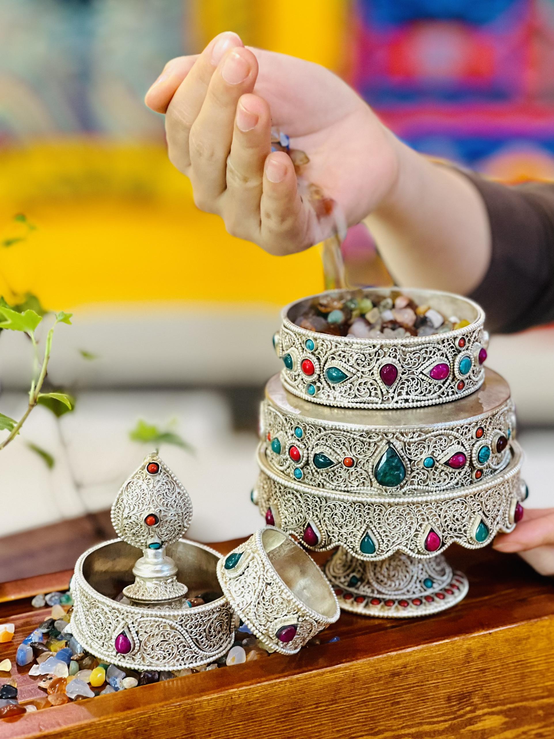 THÁP MANDALA NEPAL CẨN ĐÁ 21x11CM