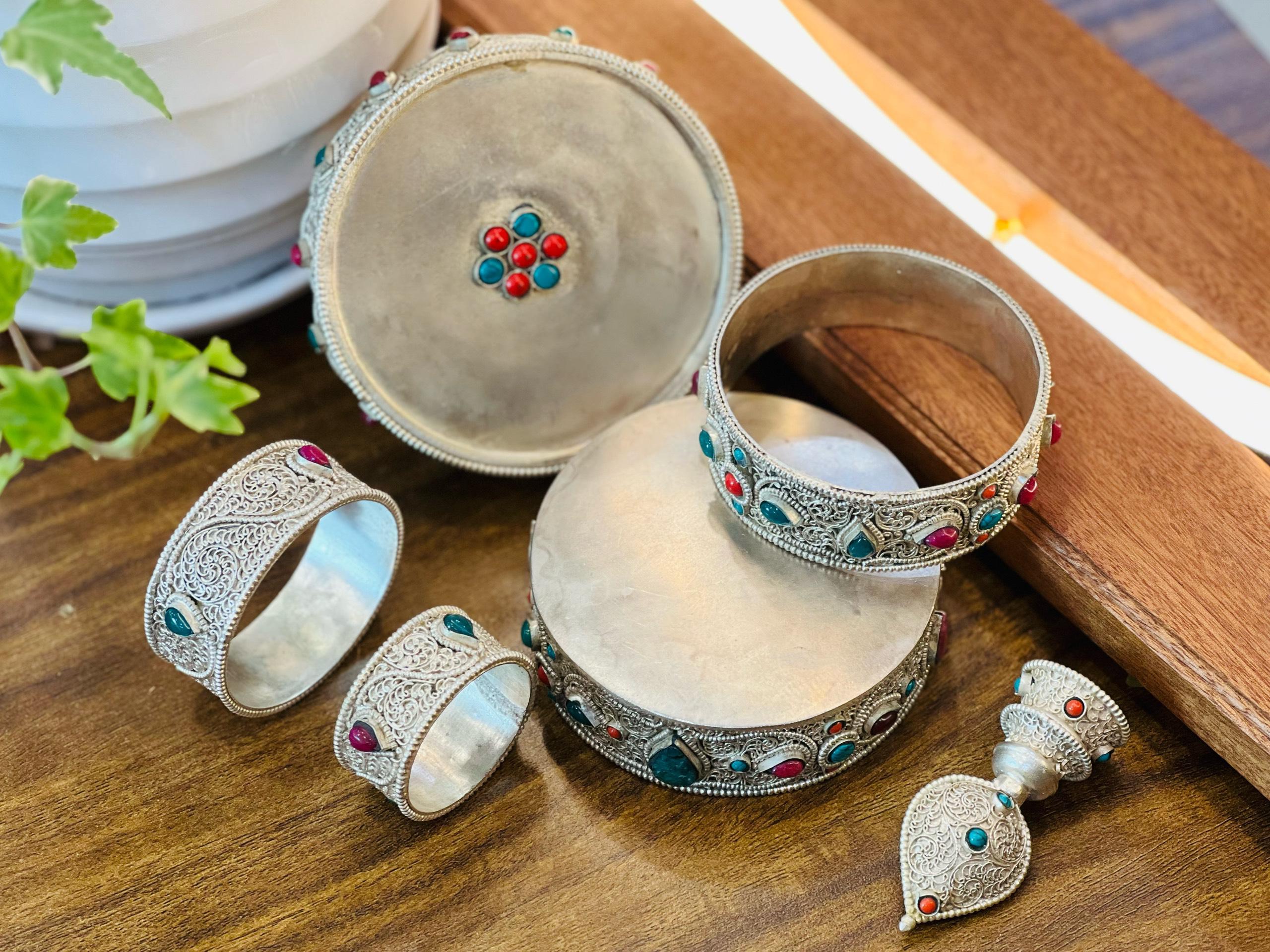 THÁP MANDALA NEPAL CẨN ĐÁ 21x11CM