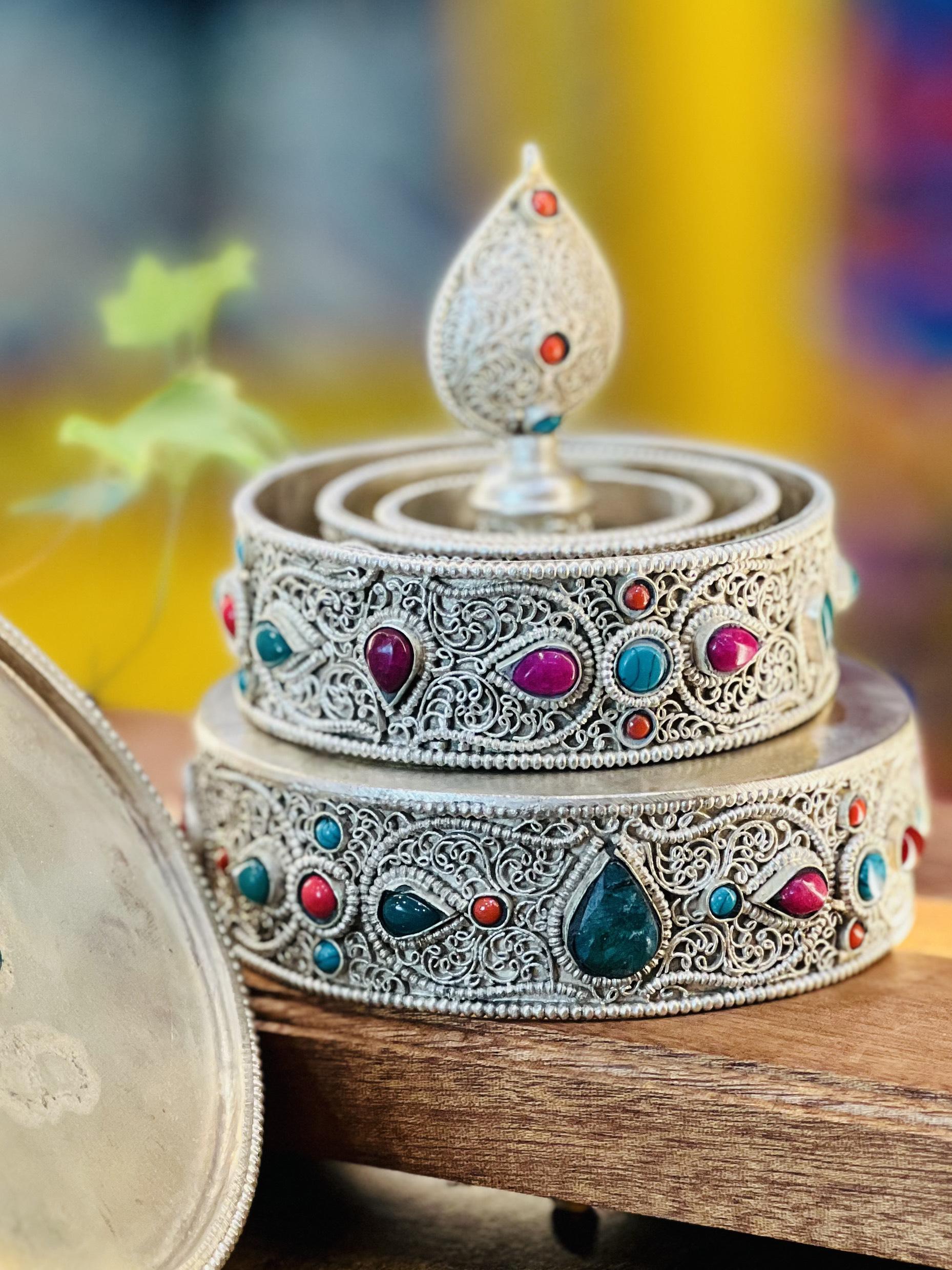 THÁP MANDALA NEPAL CẨN ĐÁ 21x11CM