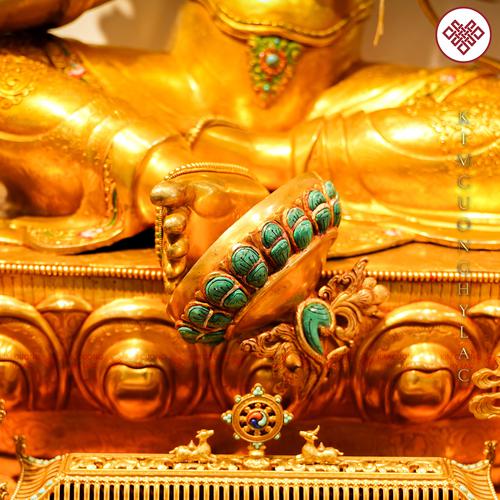 TƯỢNG PHẬT MẪU TARA XANH ĐỒNG MẠ VÀNG CẨN ĐÁ CAO 97CM – BIỂU TƯỢNG CỦA TỪ BI VÀ TRÍ TUỆ TỈNH THỨC