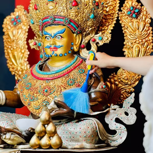 VỆ SINH TƯỢNG VÀ BAN THỜ
